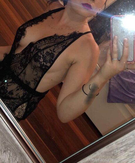 Rosielee9 perfect pornstar pictures