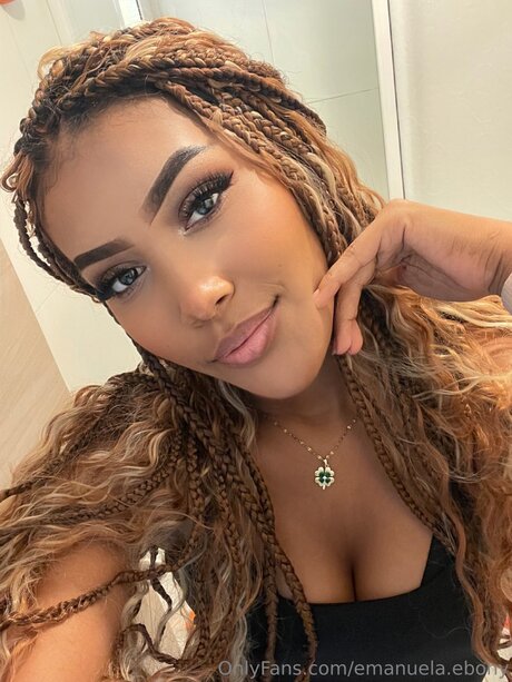 Emanuela Ebony high quality star photos