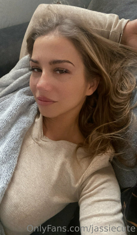 jassiecute model xxx photo