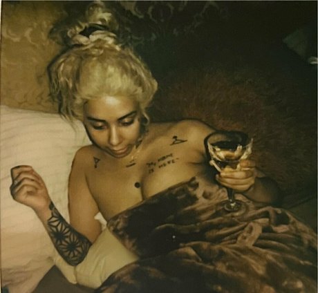 hairy pregnant onlyfans sexy naked picture