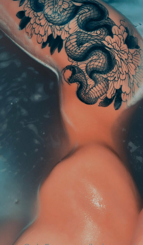 gloryhole onlyfans beautiful naked images