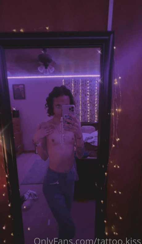 tattoo kiss model erotic archive