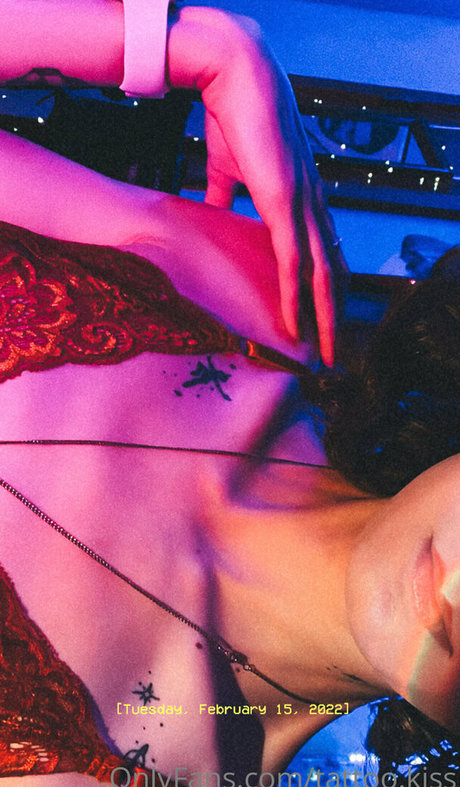 tattoo kiss exclusive model pictures