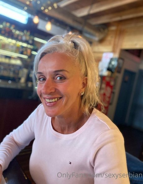 sexyserbian model nudes archive