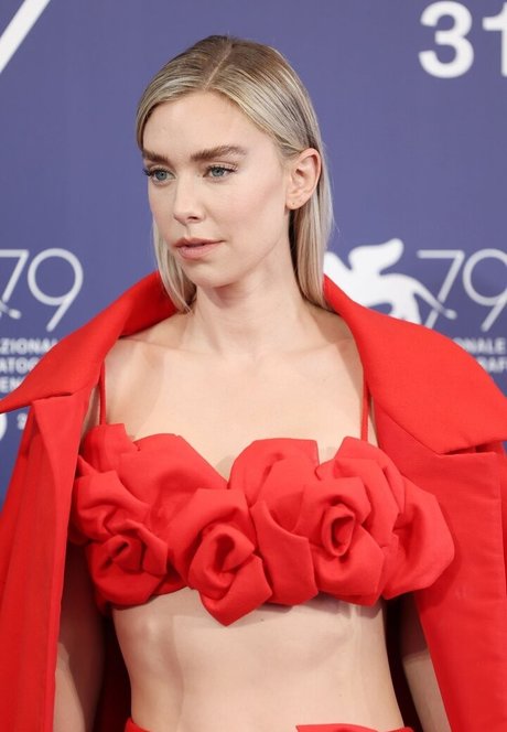 Vanessa Kirby best model photo