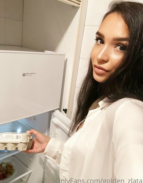 golden zlata pornstar sexy images
