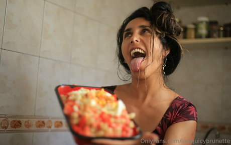 ladyjuicybrunette model free archive