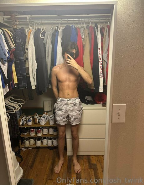 squat onlyfans hot naked picture