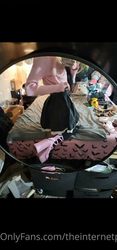 theinternetpet hot star archive