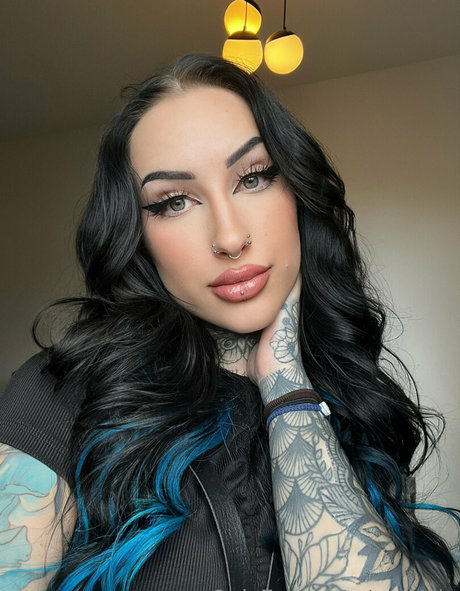 yami liia actress galleries