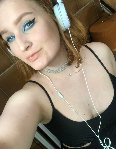 nude asian onlyfans adult image