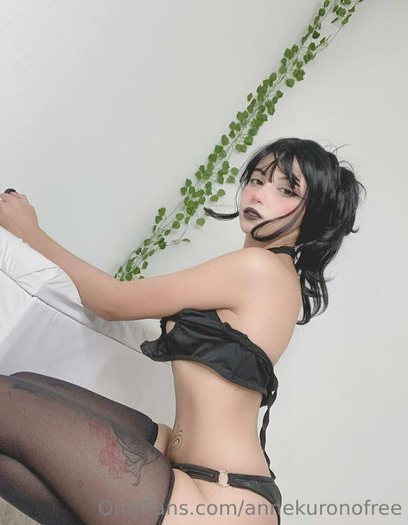 annekuronofree porn model photos