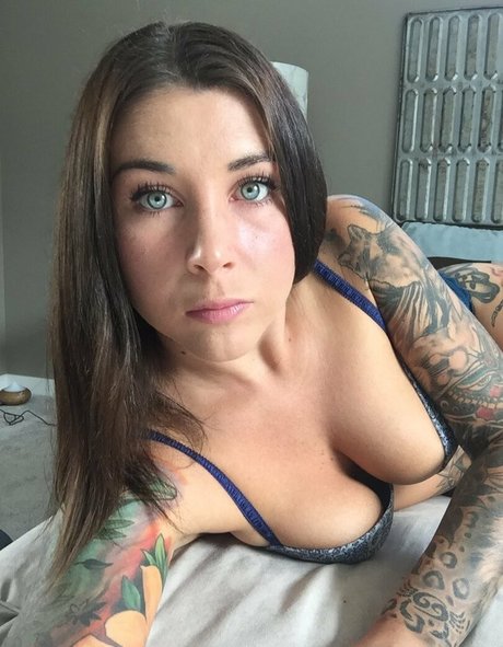 felicityfeline model sexy picture