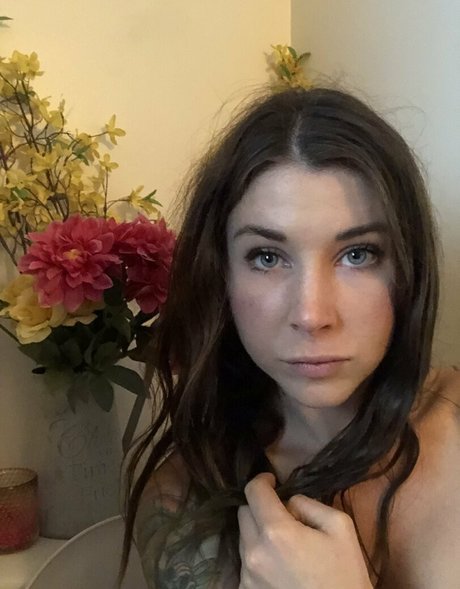 felicityfeline model top pictures