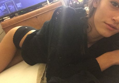 facial onlyfans erotic image