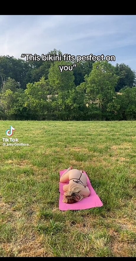 Amy Millers star adult photo