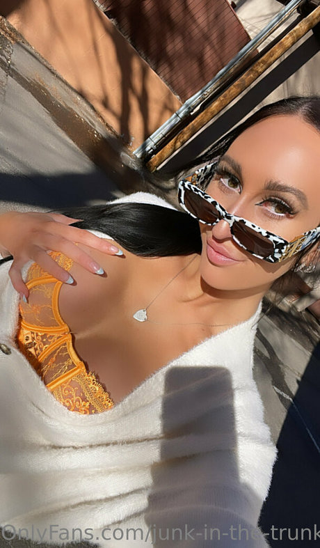 elleventures porn star pic