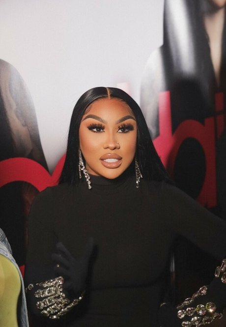 Ari Fletcher pornographic actress images