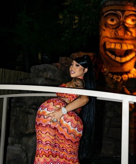 Ari Fletcher pornstar pretty pics