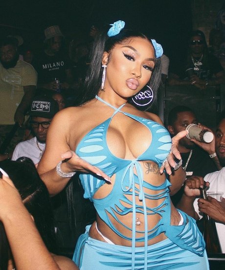 Ari Fletcher pornstar pretty pictures