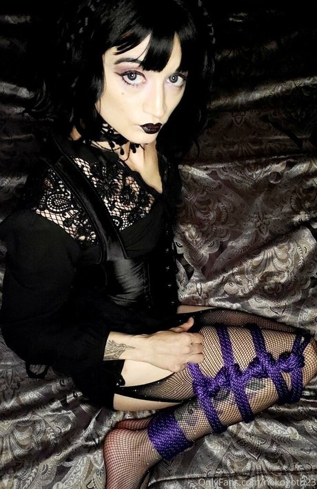 asian top onlyfans nudes image