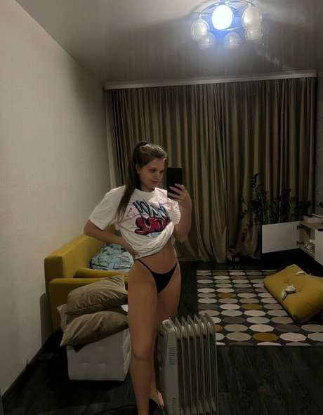 Dasha Semenova star hd img