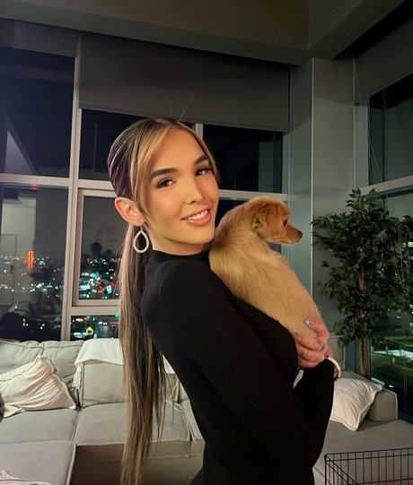 Lilah Gibney pornstar photo