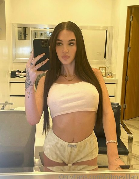 Lilah Gibney nice star pic