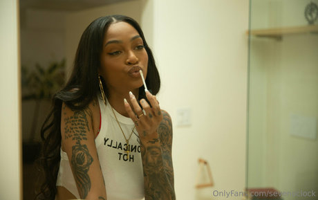 sevenoclock exclusive pornstar photo