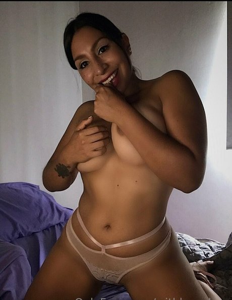 withlove lara erotic star img