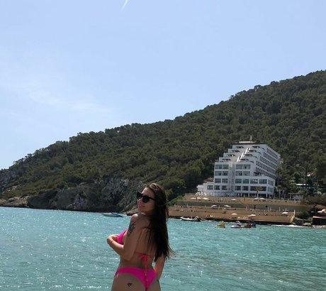 Paola Holk star erotic photo