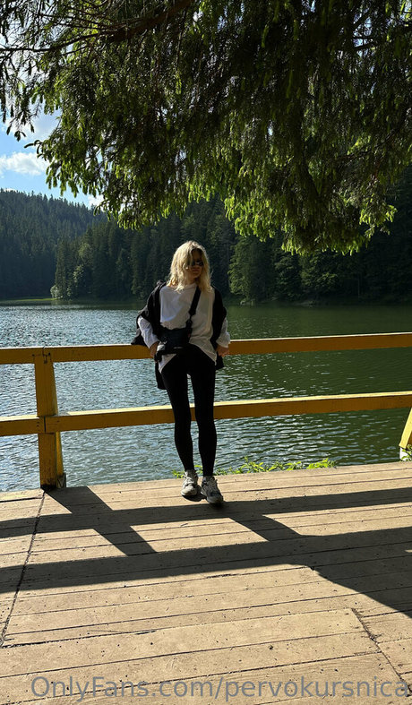 pervokursnica nudes actress pic