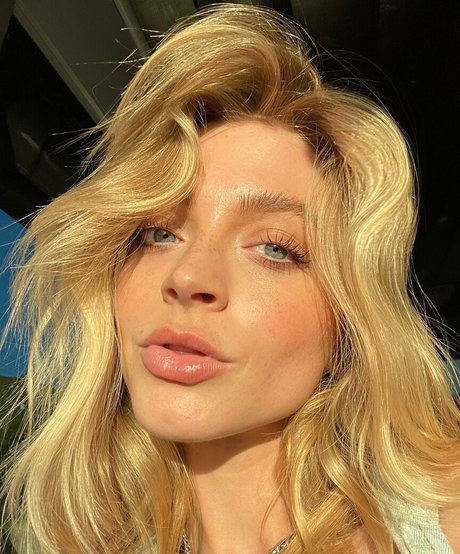 Molly Garcia perfect actress pics