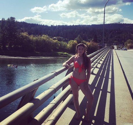 Cassidy Mceown star naked photos