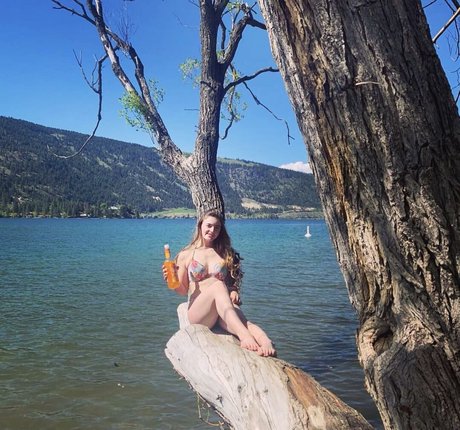 Cassidy Mceown pornstar nude pics