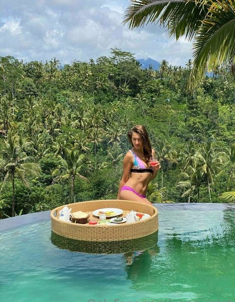 yanaviolet art pornstar photos