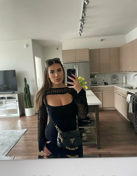 thecocktailqueen nude pornstar img