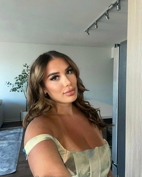 thecocktailqueen model erotic img