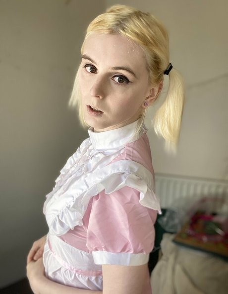 trincyboid nudes actress photo