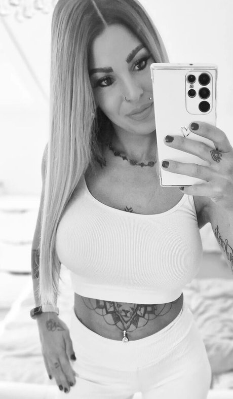 stepdaughter onlyfans hot sex photo