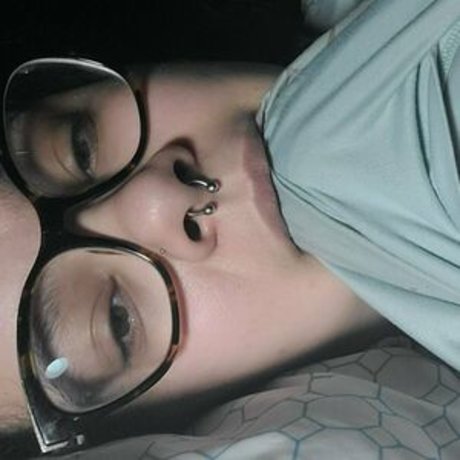 lucysemporium model xxx picture