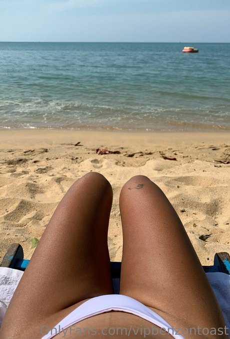 benzontoast model exclusive galleries