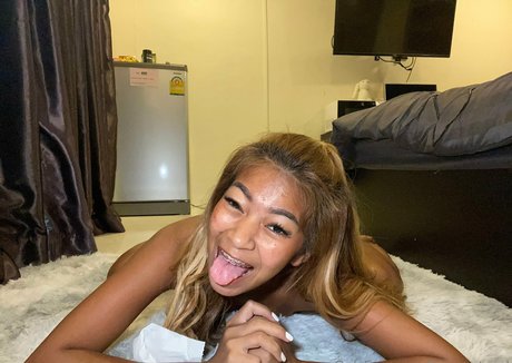 benzontoast pretty model pics