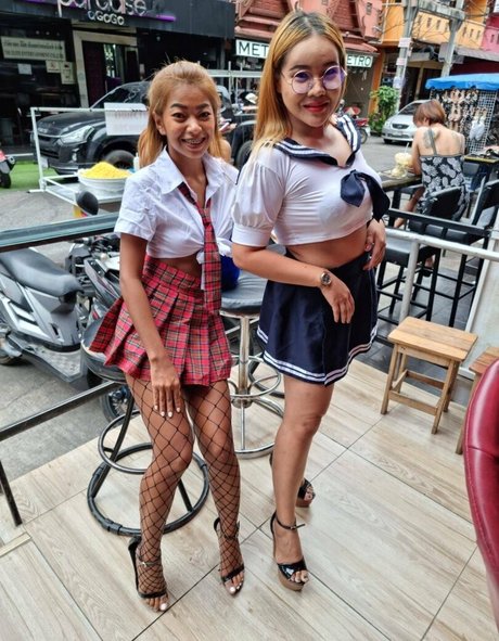 benzontoast free model pictures