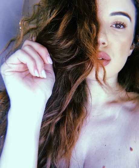 tanned onlyfans nude images