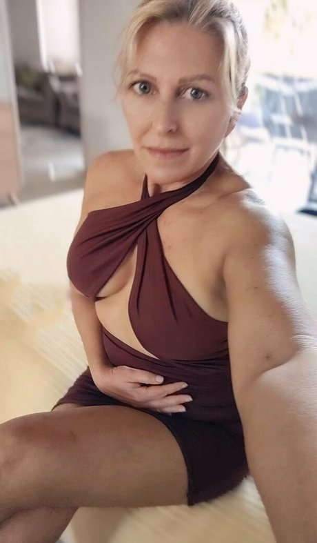 big dick shemale onlyfans pornographic photo