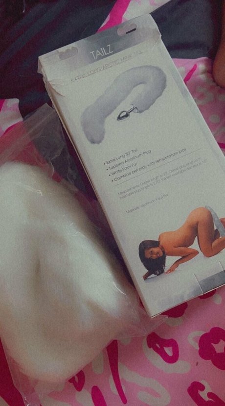 leleannee xo free model hot pic