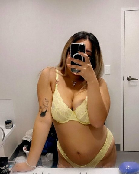 leleannee xo free Images