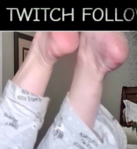 Amy Dumas star nude archive