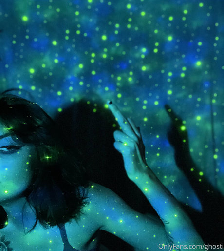 ghosti beautiful star archive